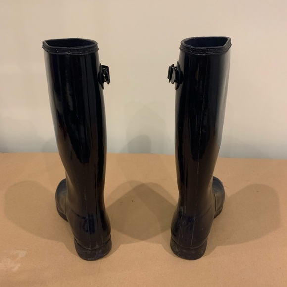 Women's Hunter Navy Rain Boots Glossy - Picture 2 of 6